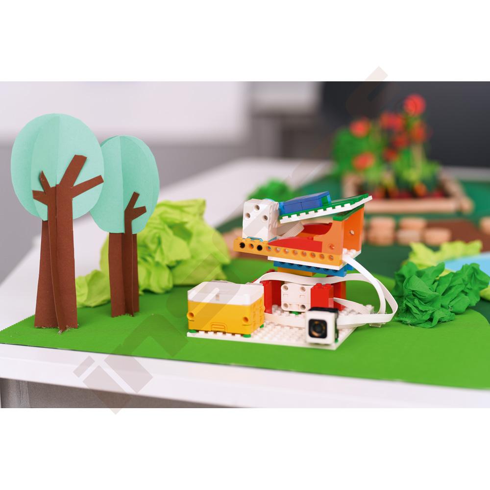 LEGO® Education SPIKE™ Essential