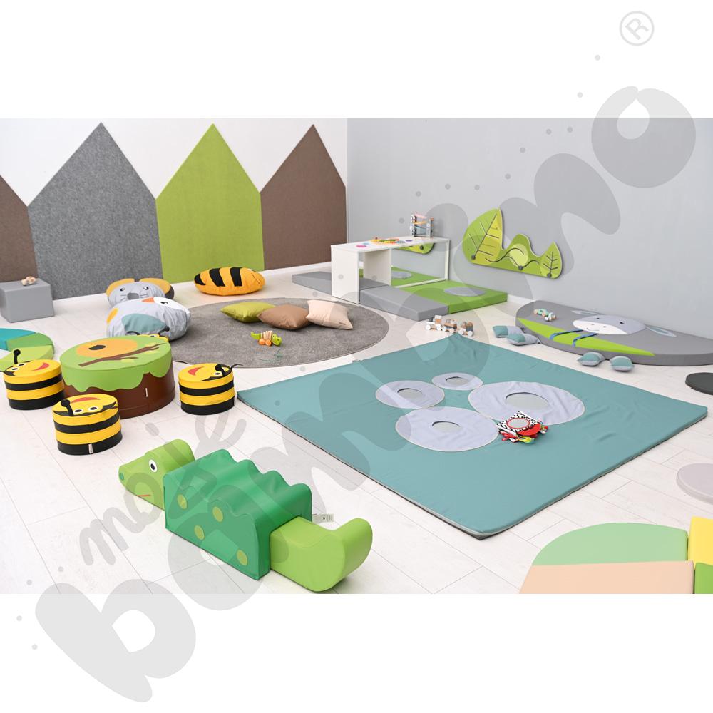 Mata z lusterkami - tkanina trudnopalna