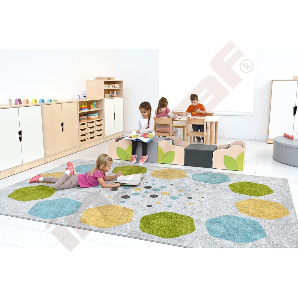 Koberec šestihran 2 x 3 m, s 12 místy k sezení 
