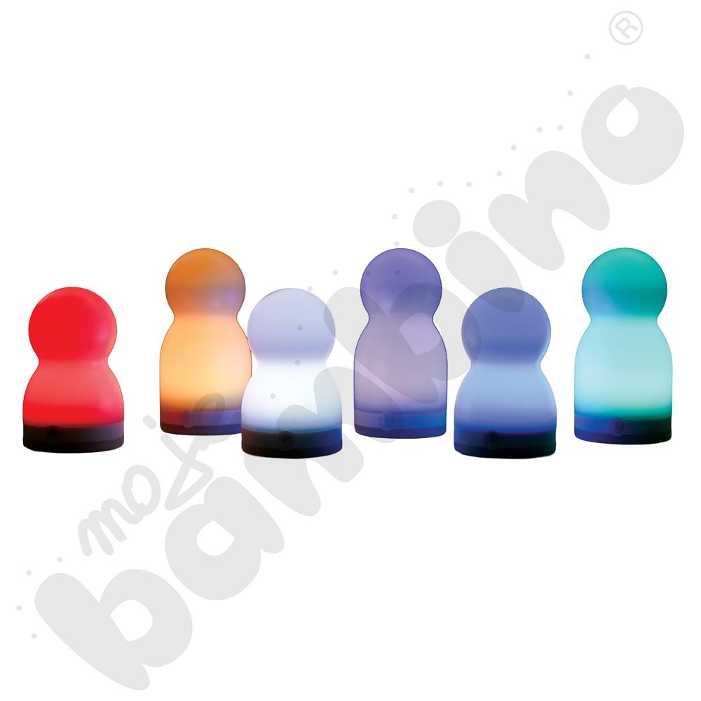 Świecące mini postacie, ze stacją ładowania