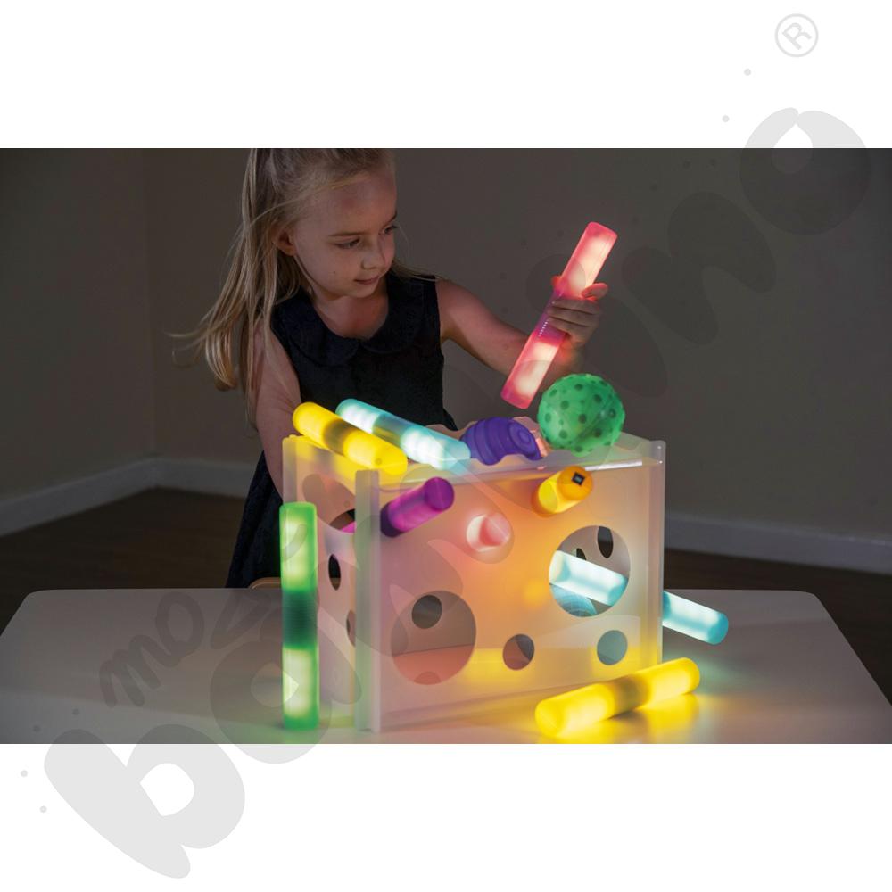 Świetlne sensoryczne konstrukcje