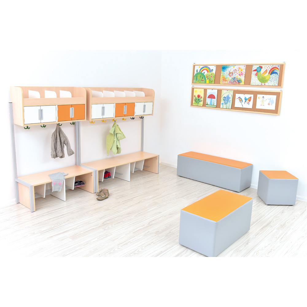 Quadro - šatňa s konštrukciou 6