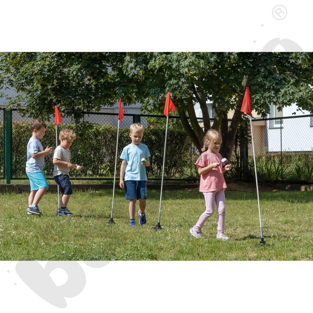 Chorągiewki na podstawach