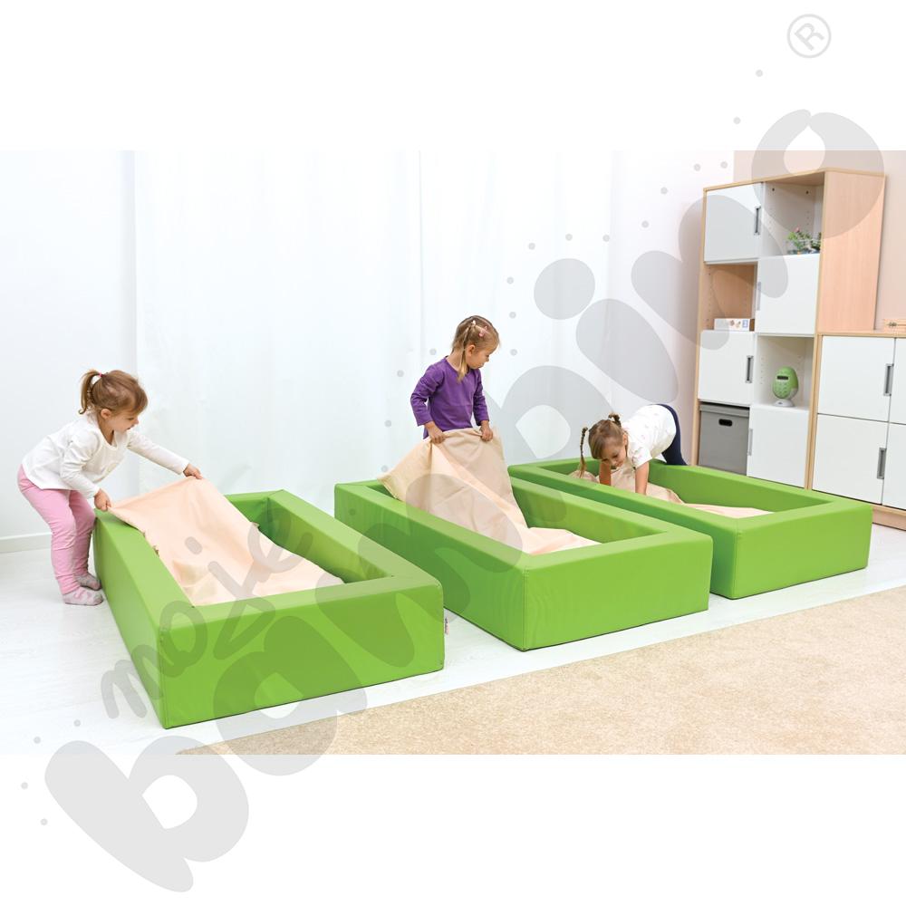 Jasnozielone łóżeczko piankowe z materacem