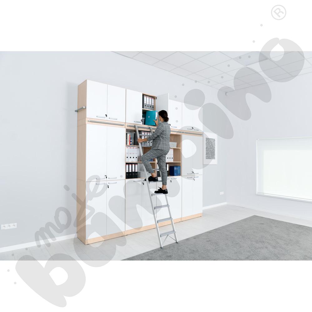 Grande - Wysoki regał z modułem do mocowania drabiny 27 - klonowo-biały