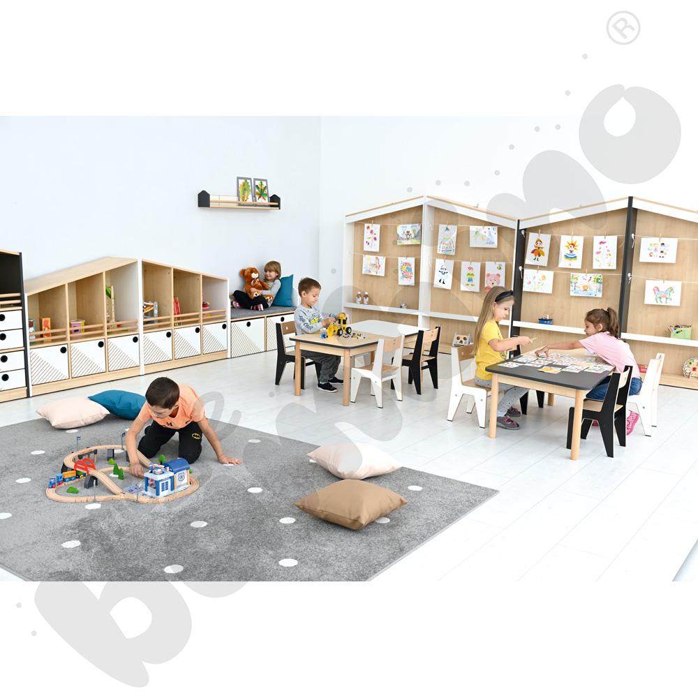 Czarne krzesło FLO 26 cm