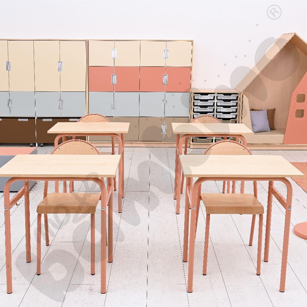 Sala szkolna Quadro w kolorystyce łososiowej 