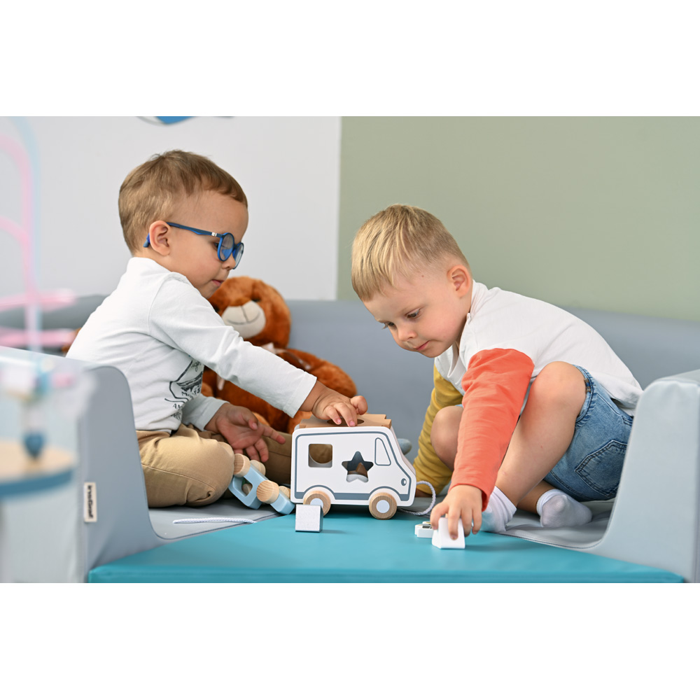 Matrac trojuholníkový nebeská modrá do ohrádky Siessta