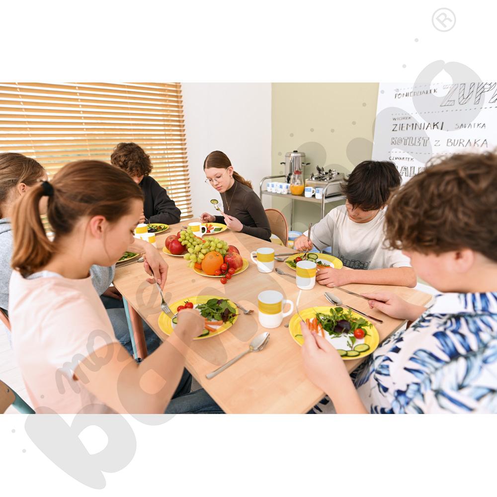 Stół Mila 80 x 80 klon jasny z 4 krzesłami P, rozm. 6, łososiowe