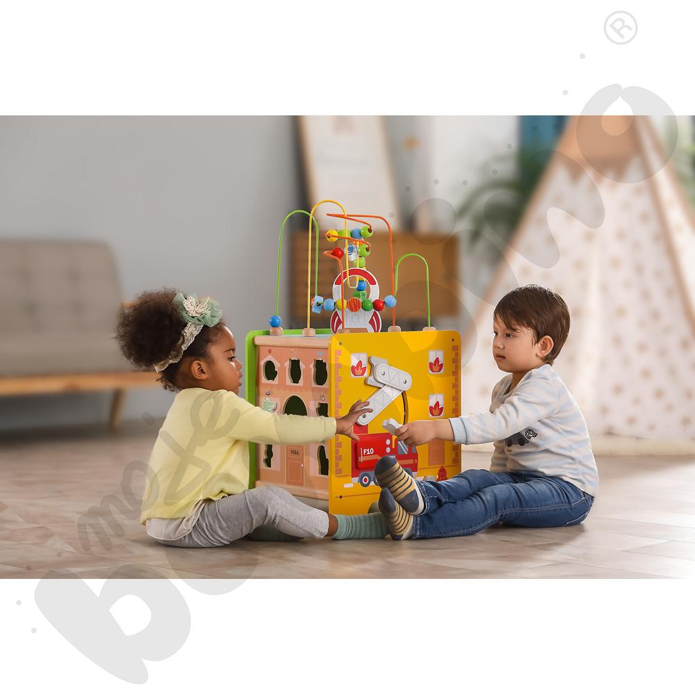 Sześcian edukacyjny z kulodromem