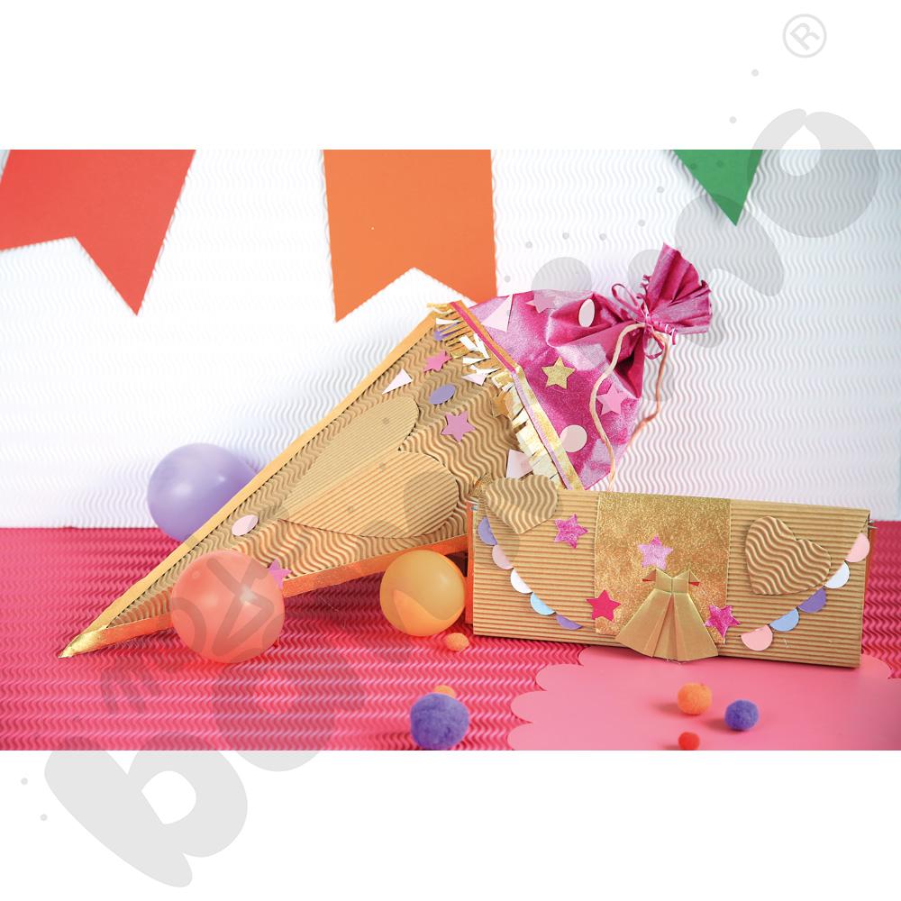 Beżowa tektura falista