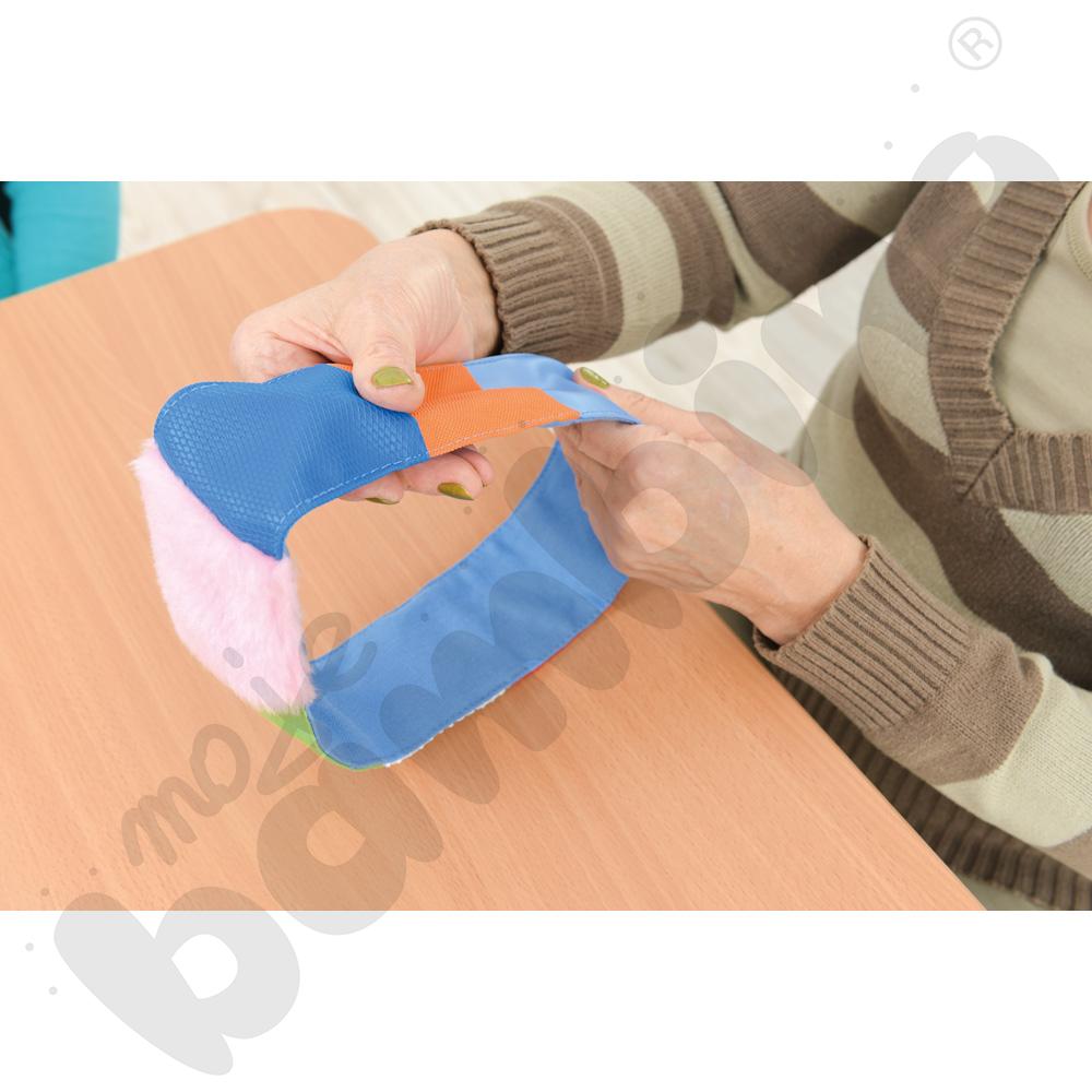 Fakturowa opaska z kulką