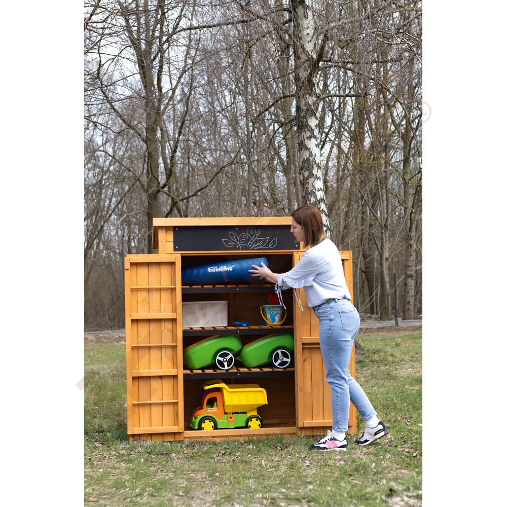 Venkovní sklad s tabulovými dvířky
