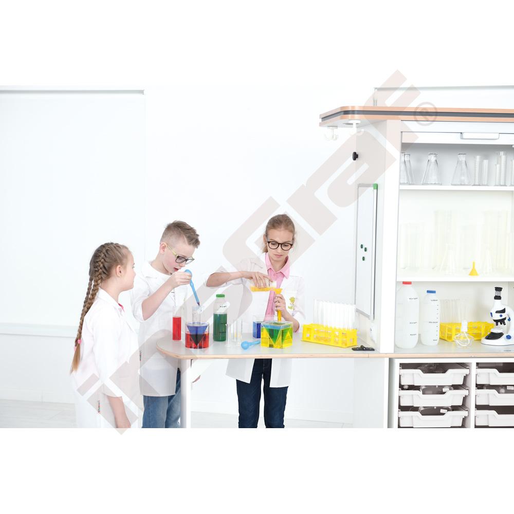 Laboratoř Grande XXL s bílými zásobníky