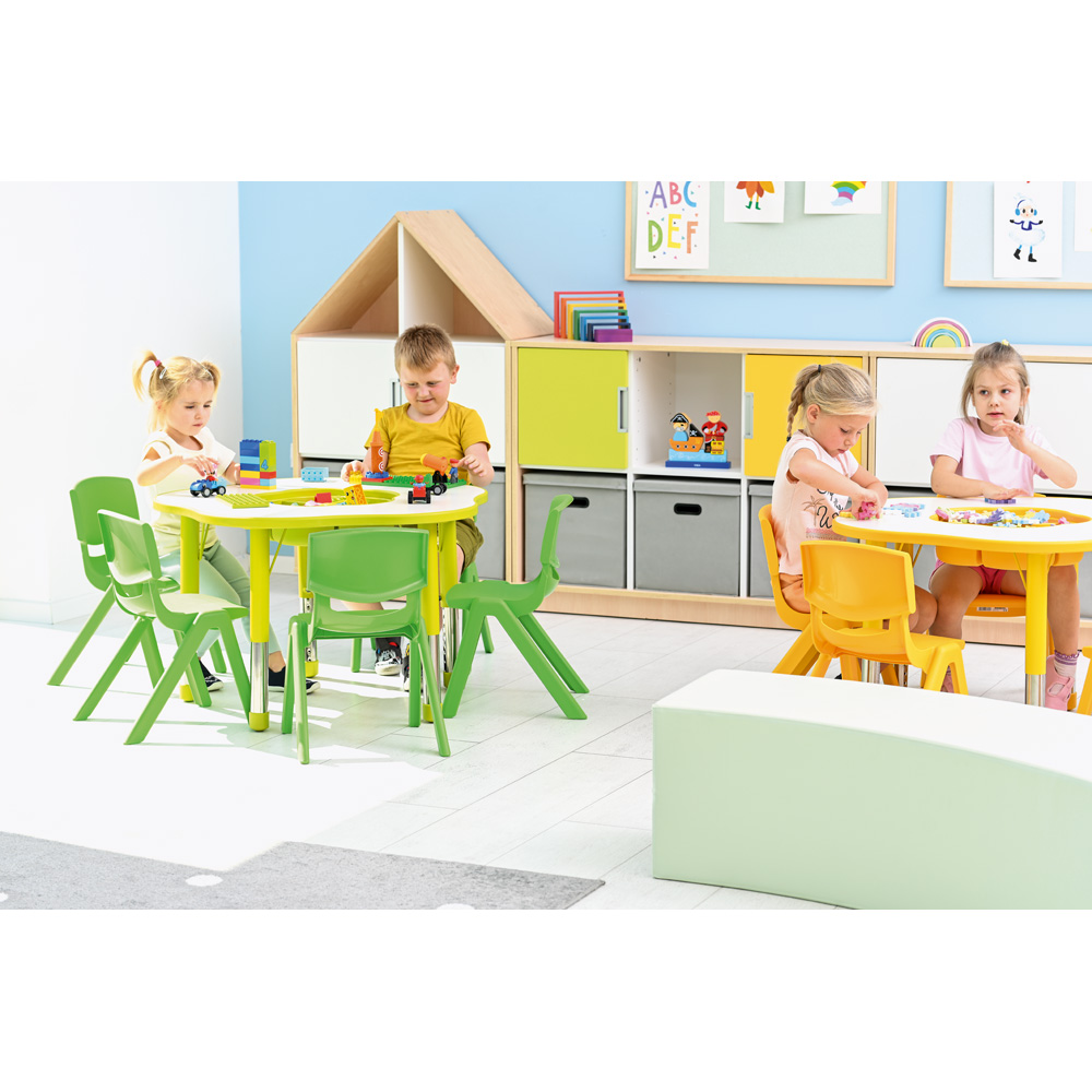 Stolička Dumi veľ. 2 - výška 31 cm - k stolom 53 cm - zelená 