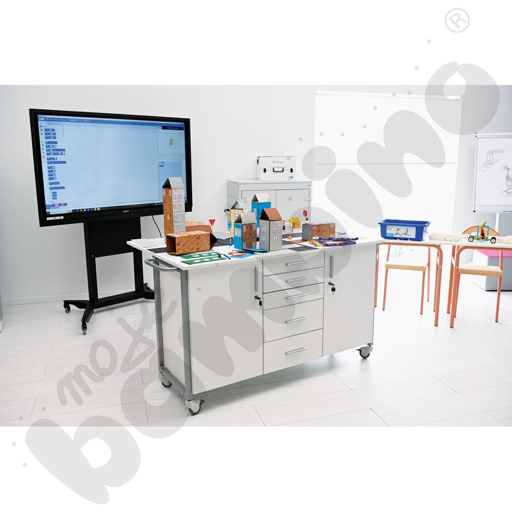 Szafka laboratoryjna mobilna