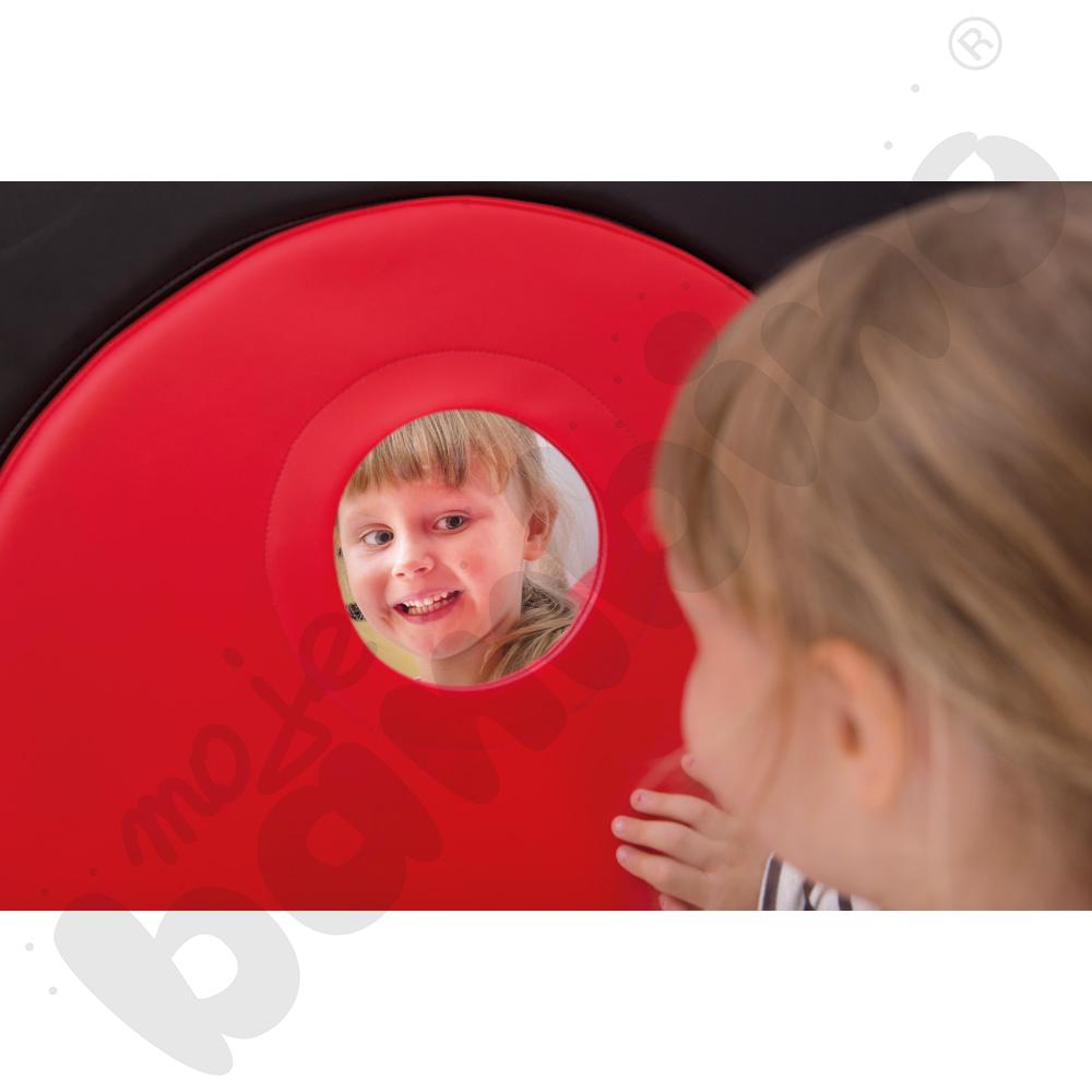 Piankowy domek - lustrzane odbicie