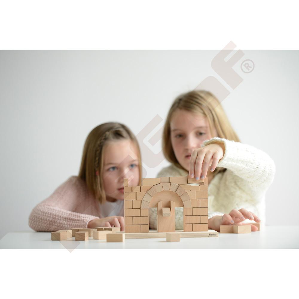 Montessori románský oblouk