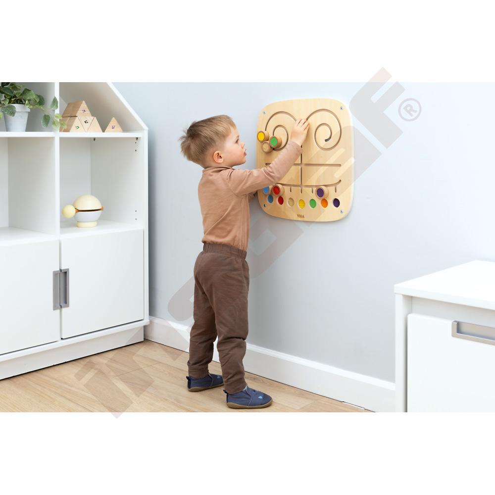 Nástěnný panel - dotkni se a přiřaď