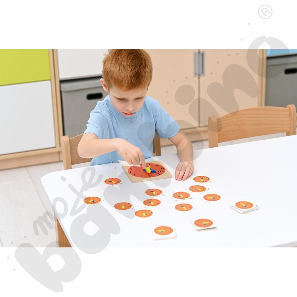 Zegar z kartami ćwiczeń