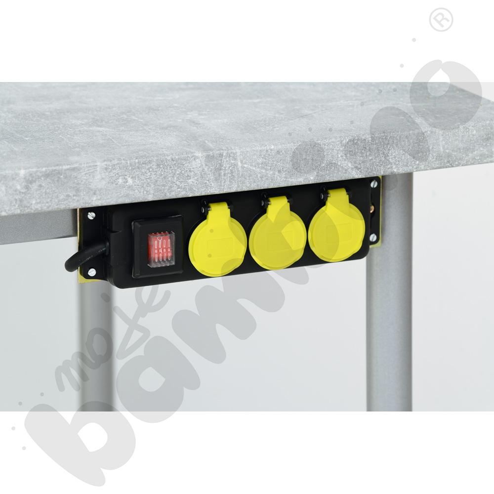 Stół roboczy kuchenny z gniazdem zasilającym