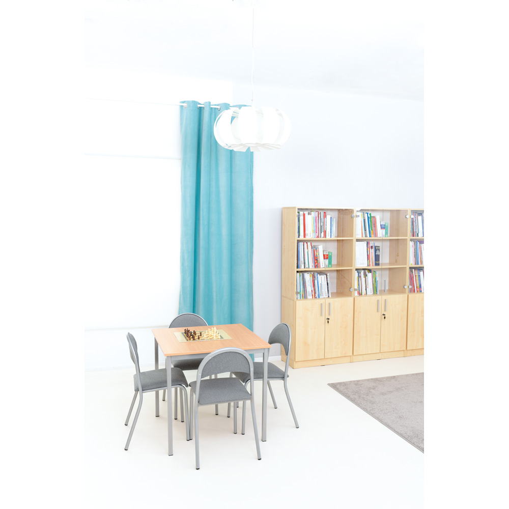 Stôl Mila 80 x 80 , javor, so 4 čalúnenými stoličkami P, veľ. 6