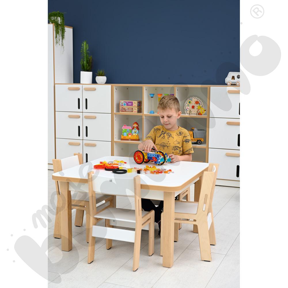 Białe krzesło NEA rozm. 2