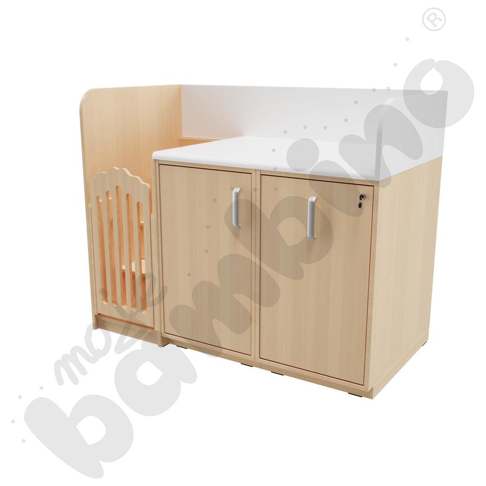 Przewijak ze schodami po lewej stronie